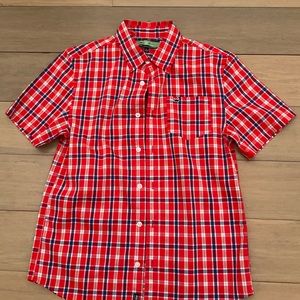 Crown & Ivy Button Down Tee size Large